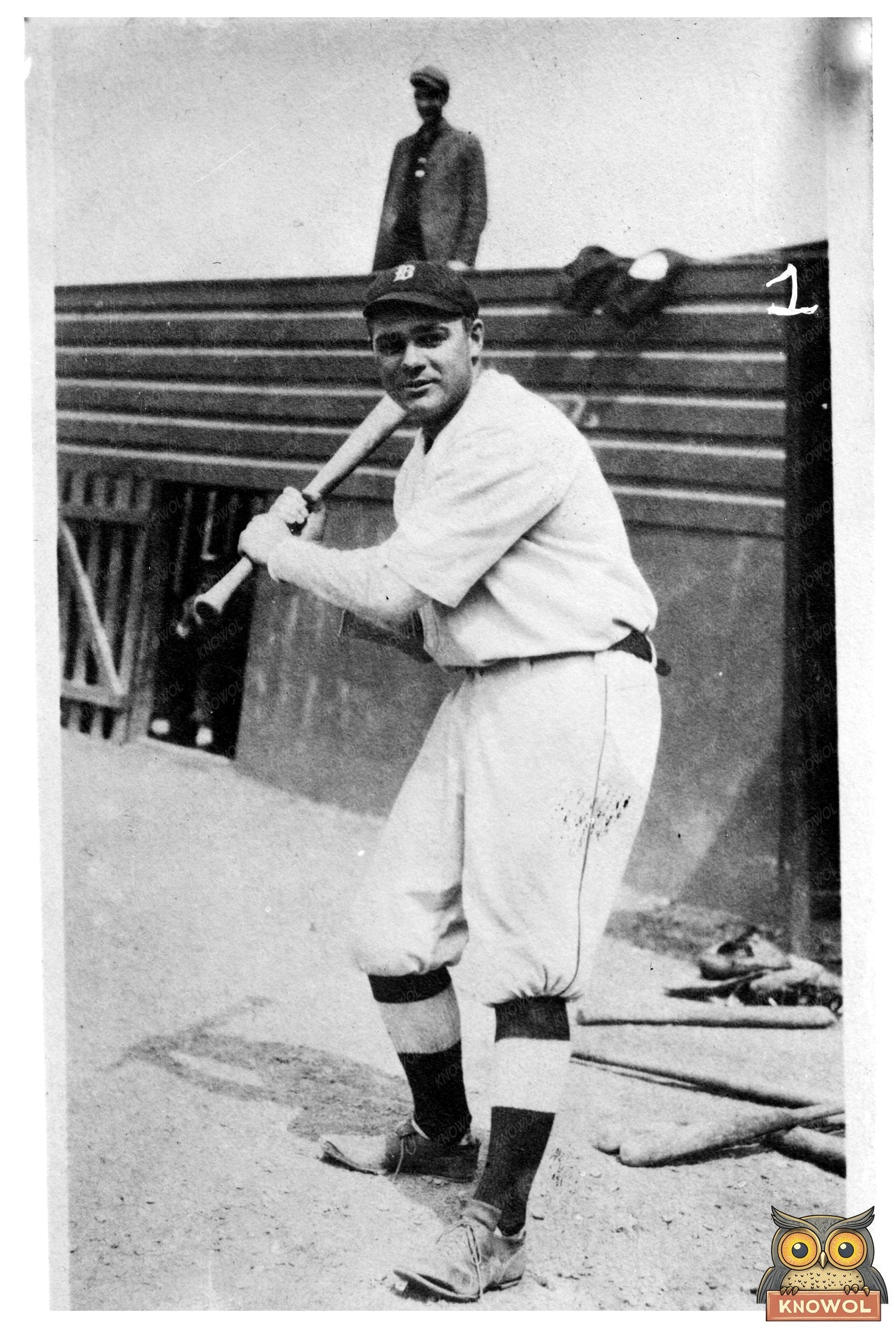 Early 1900s Baseball Star: Fred Herche in Action
