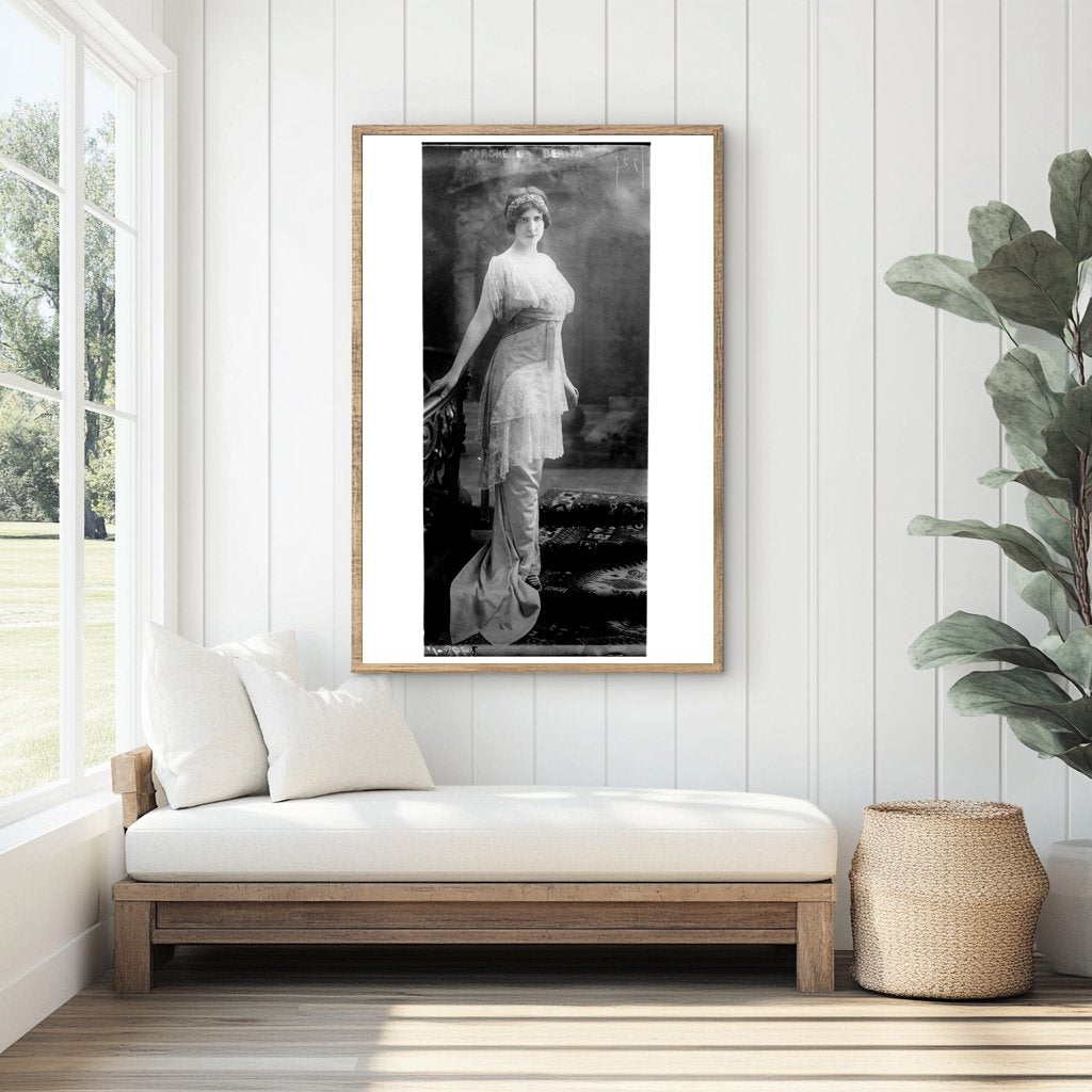 Elegant Portrait of Margherita Beriza, 1914