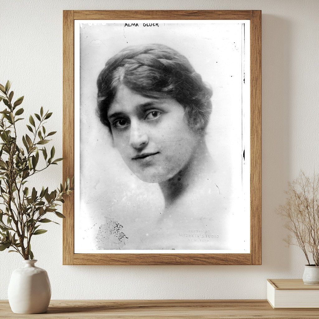 Elegant Early 20th Century Soprano Portrait