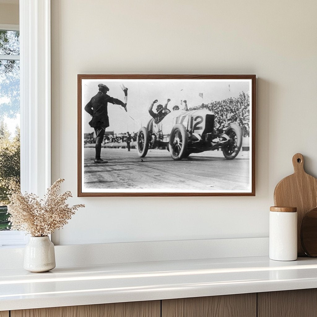 Mercedes Victory: De Palma Celebrates Vanderbilt Cup 1914