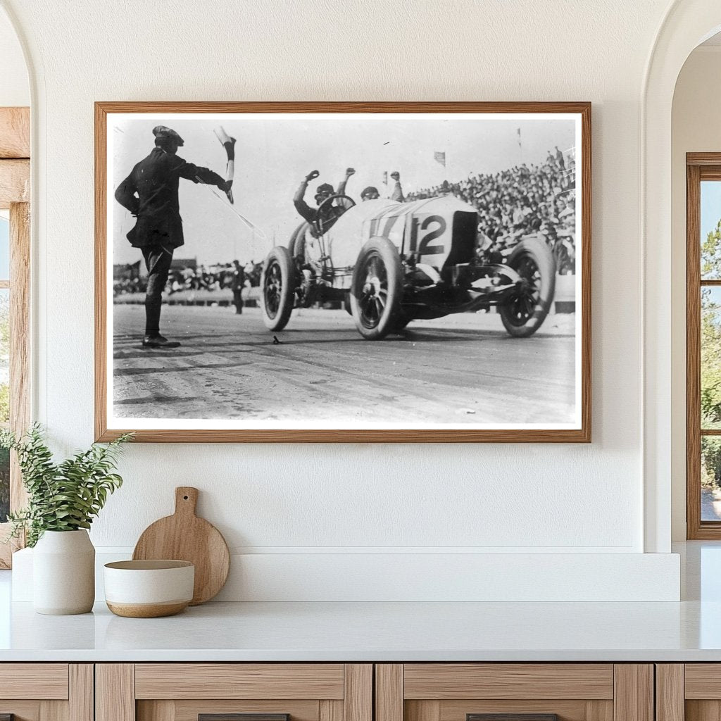 Mercedes Victory: De Palma Celebrates Vanderbilt Cup 1914