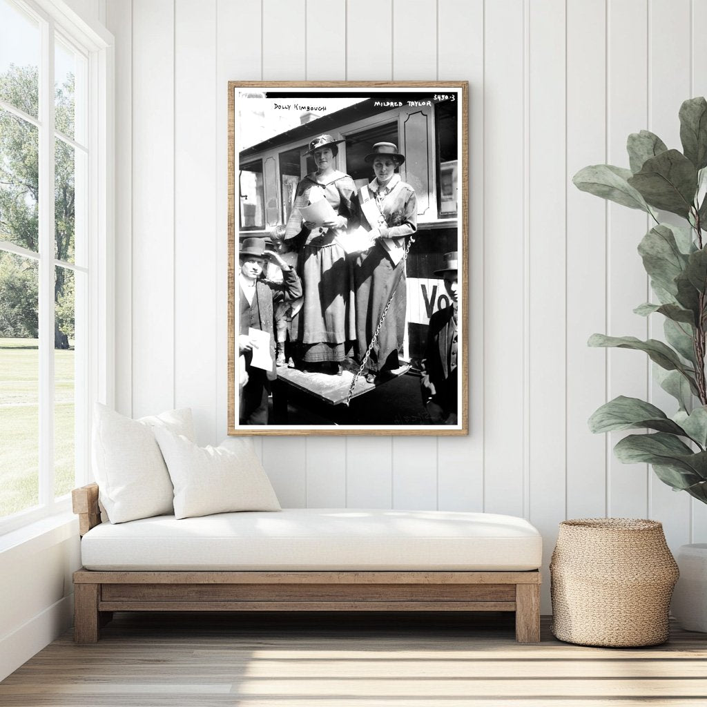 1915 Snapshot of Dolly Kimbrough & Mildred Taylor