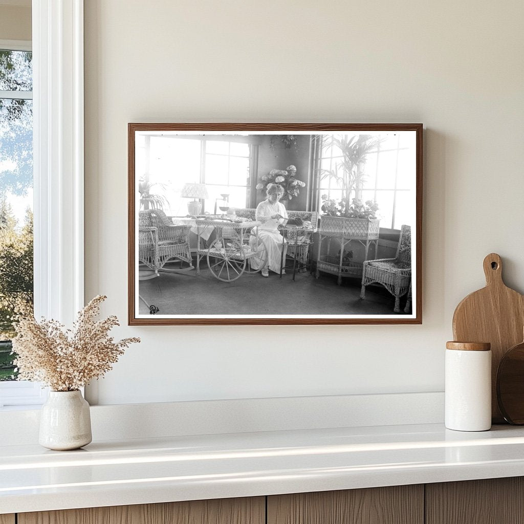 Elegant Madame Gadski in Bay Shore, 1915