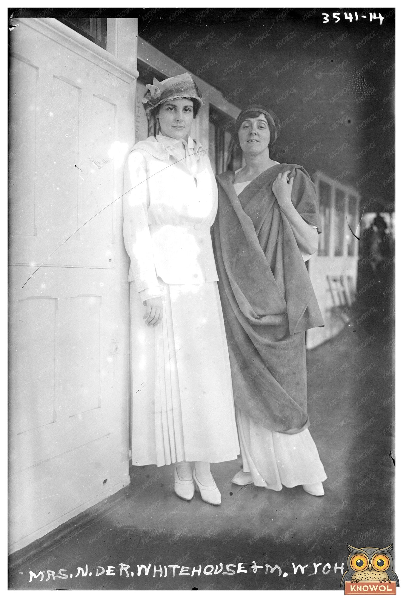 Elegant Friends: Whitehouse & Wycherly, 1910s