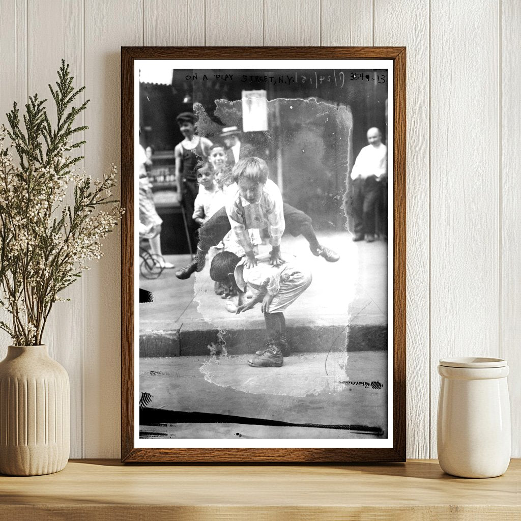 1915 New York City: Childhood on a Play Street