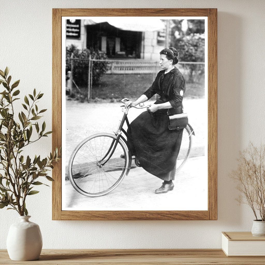 Historic Telegraph messenger, Berlin Print, Vintage Art