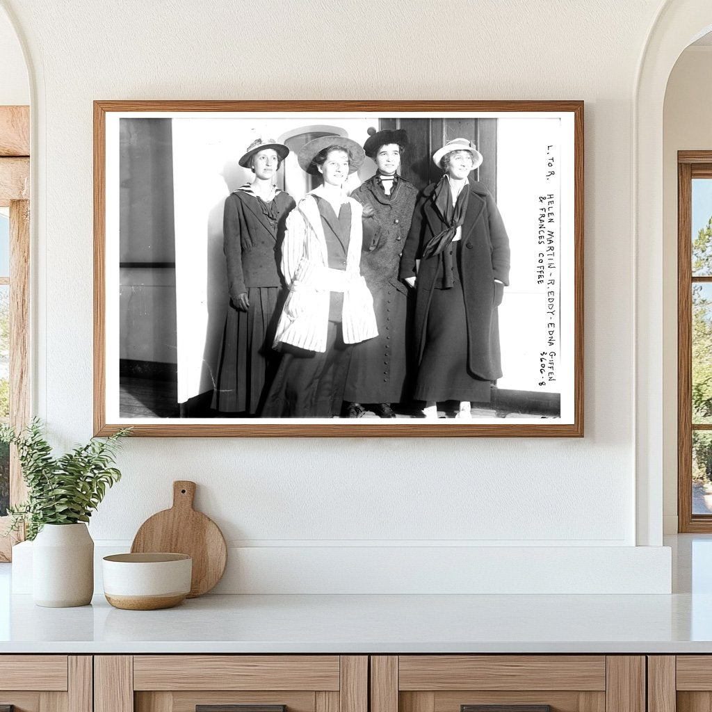 1915 Vintage Portrait of Four Elegant Women