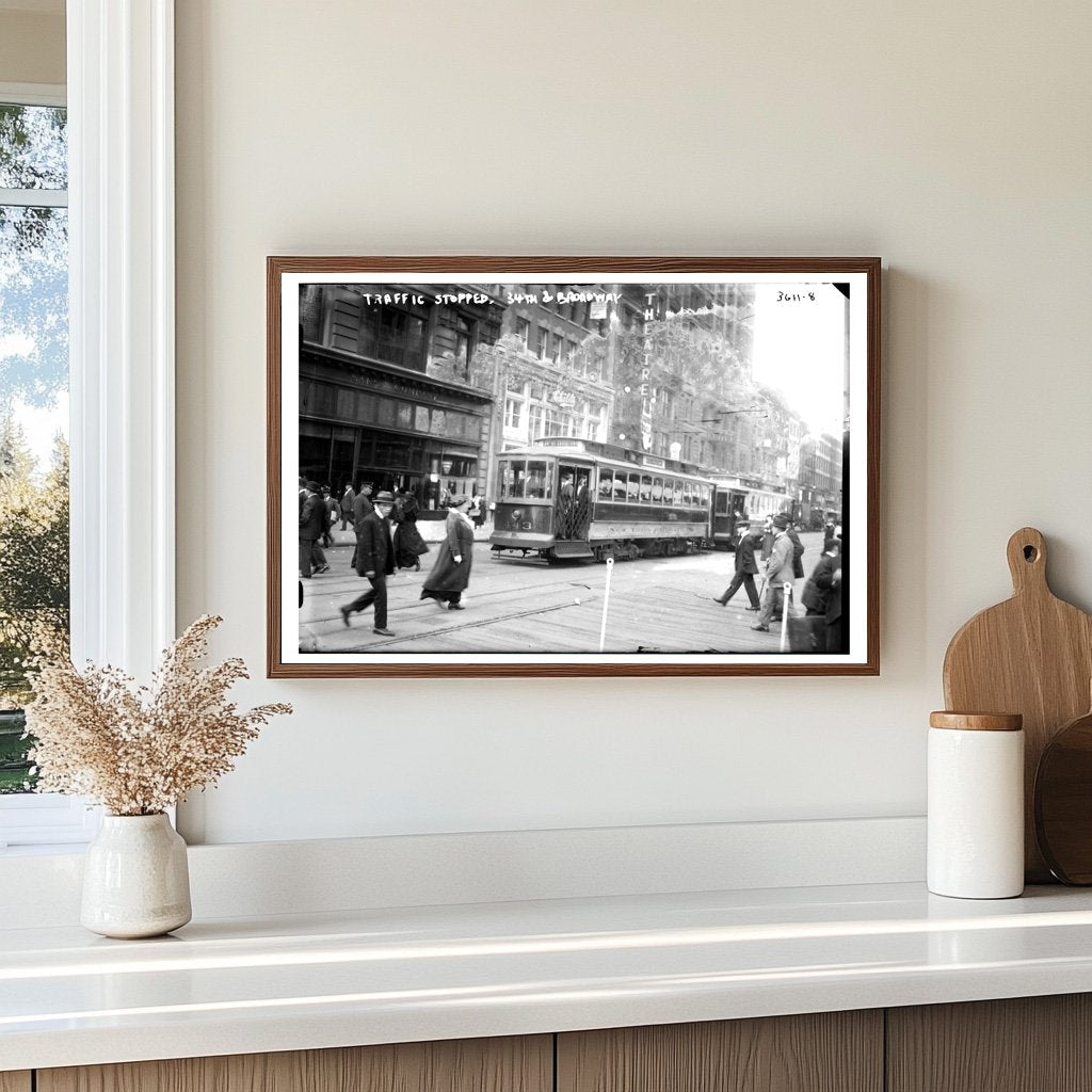 Vintage NYC: Busy Intersection of 34th & Broadway