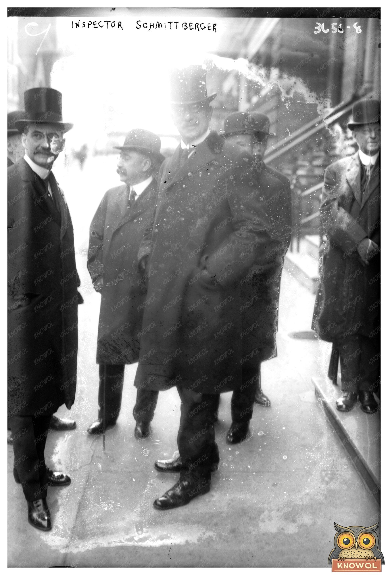 1910s Glimpse of Inspector Schmittberger in Action