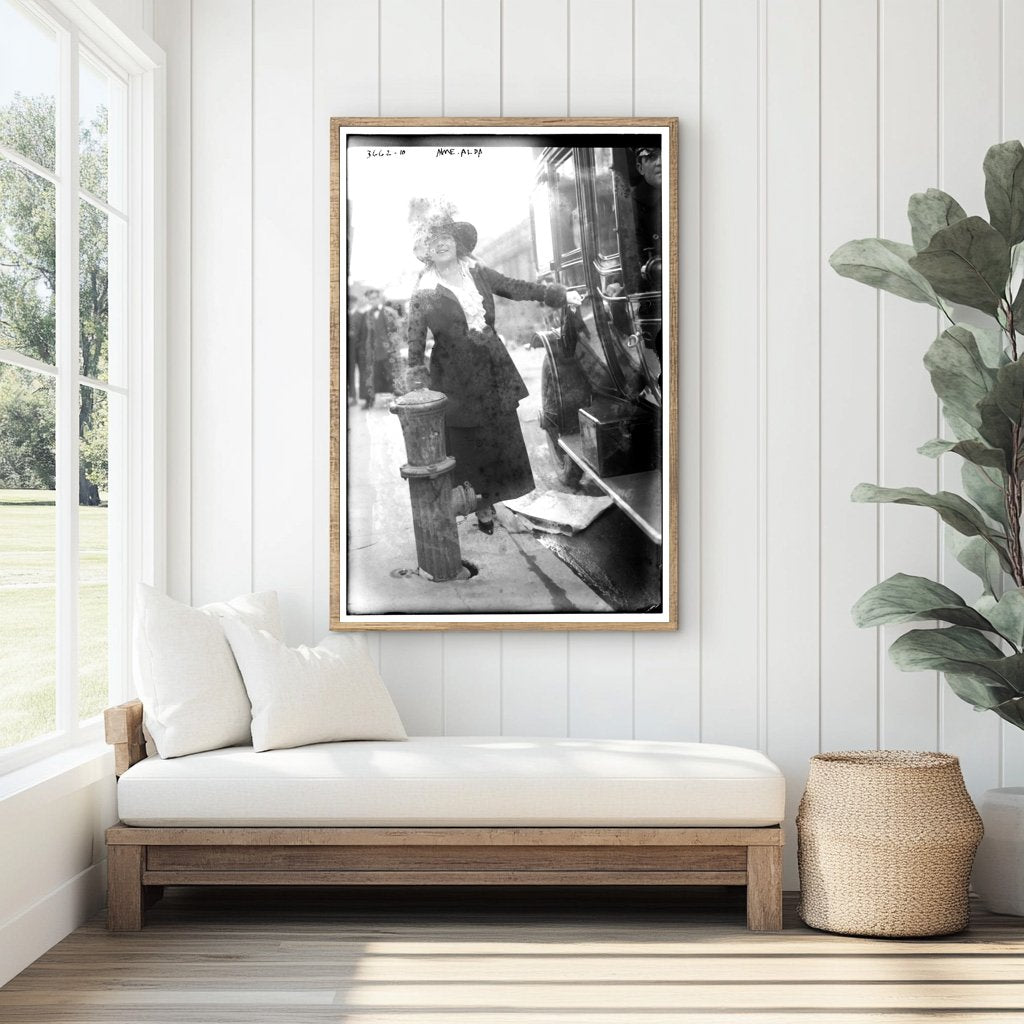 Stunning 1913 Portrait of Opera Star Madame Alda