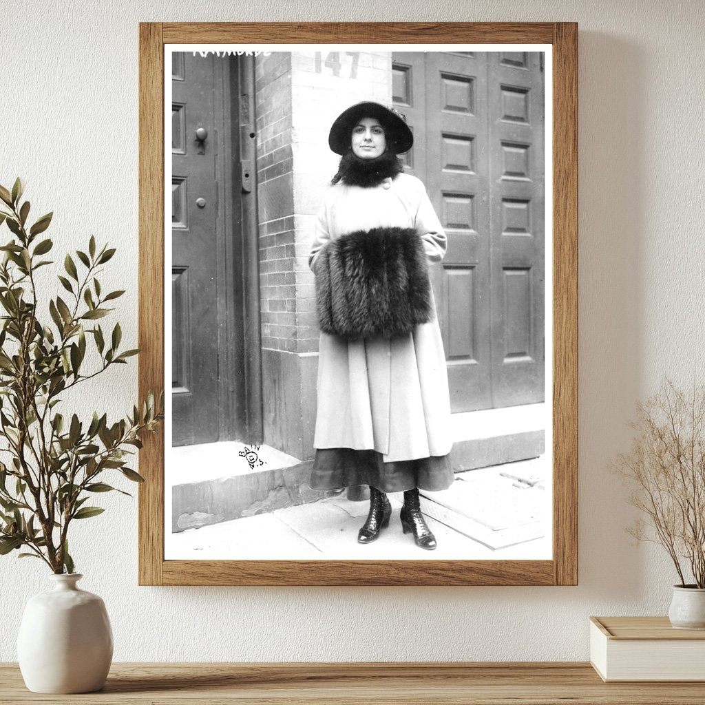 Historic Raymonde Delaunois Print, Vintage Art