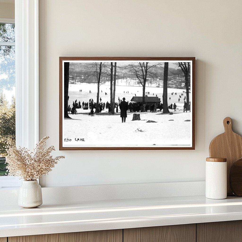 Tranquil Tuxedo Lake Retreat: Circa 1910-1920