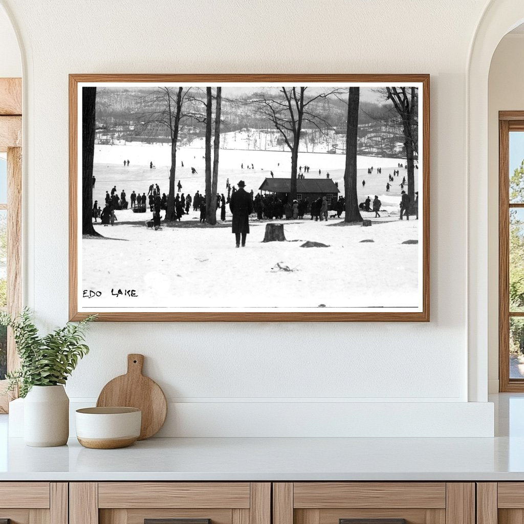 Tranquil Tuxedo Lake Retreat: Circa 1910-1920