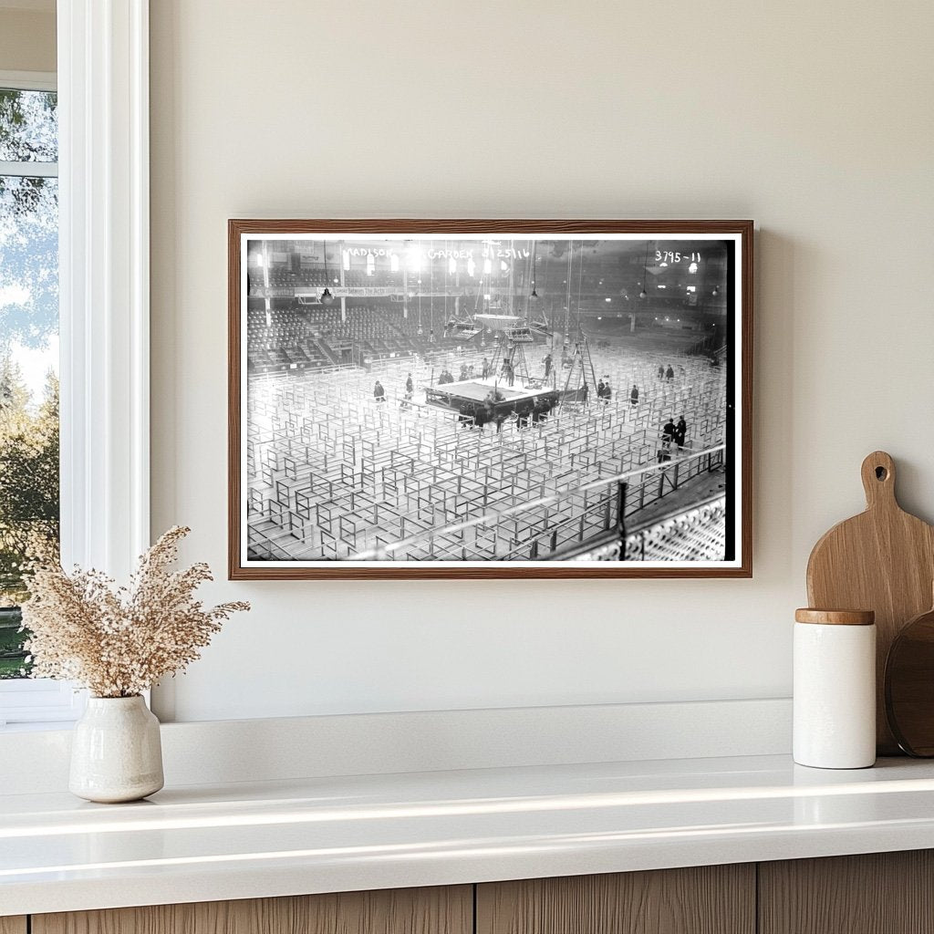 Vibrant Night at Madison Square Garden, 2016