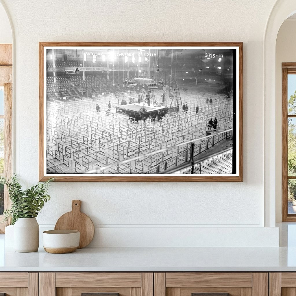 Vibrant Night at Madison Square Garden, 2016