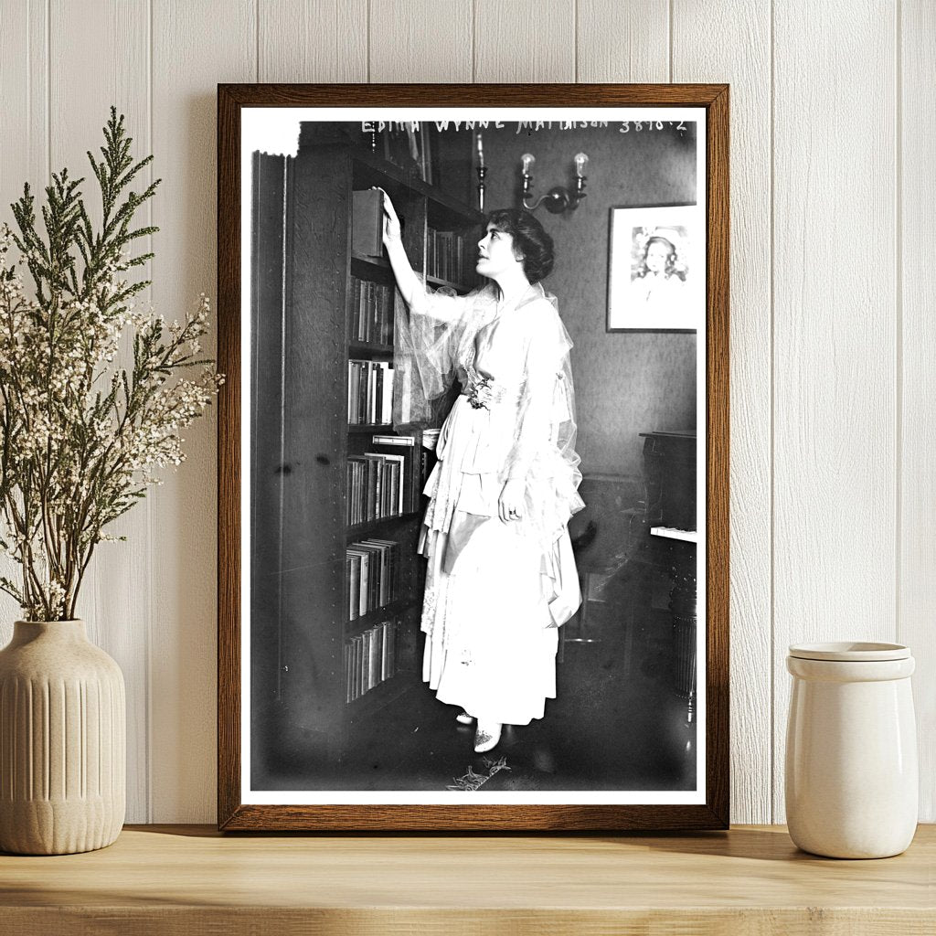 Elegant Early 20th Century Actress Portrait (1915)