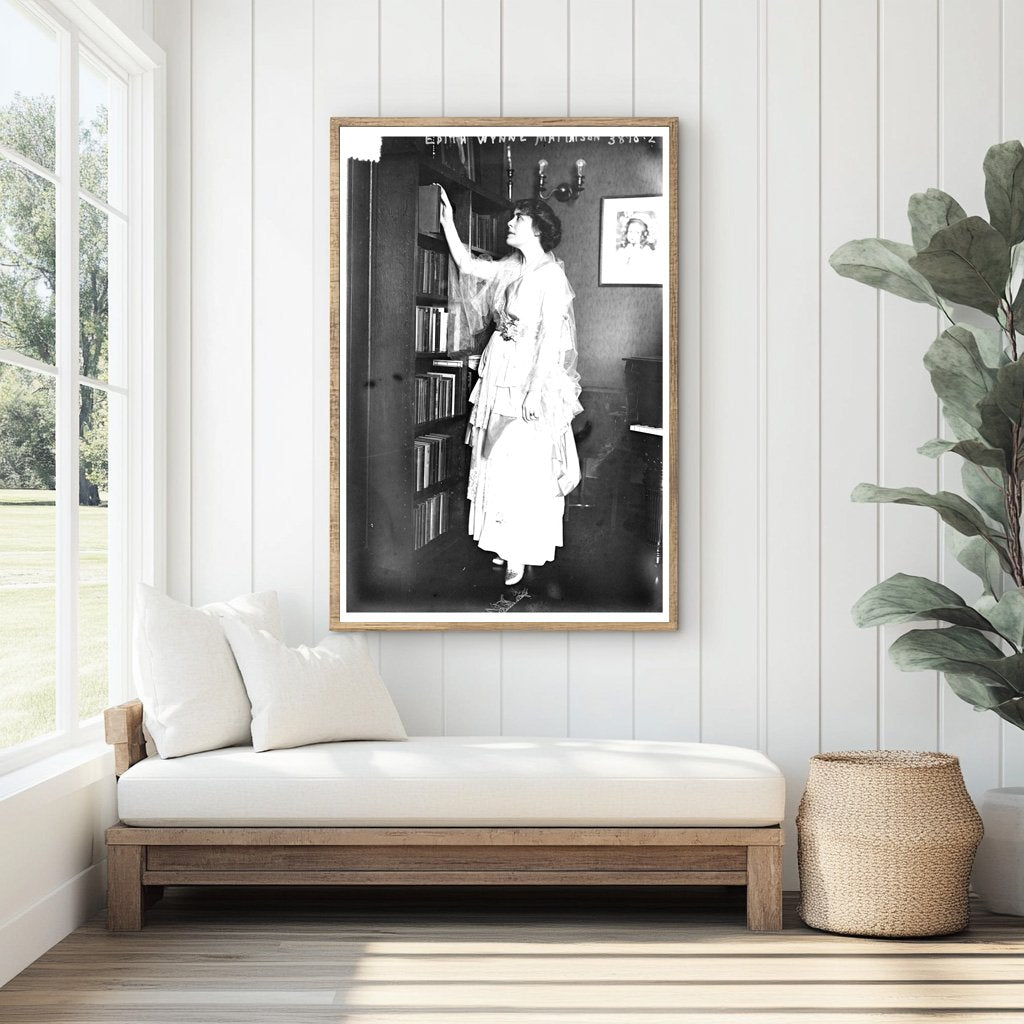 Elegant Early 20th Century Actress Portrait (1915)