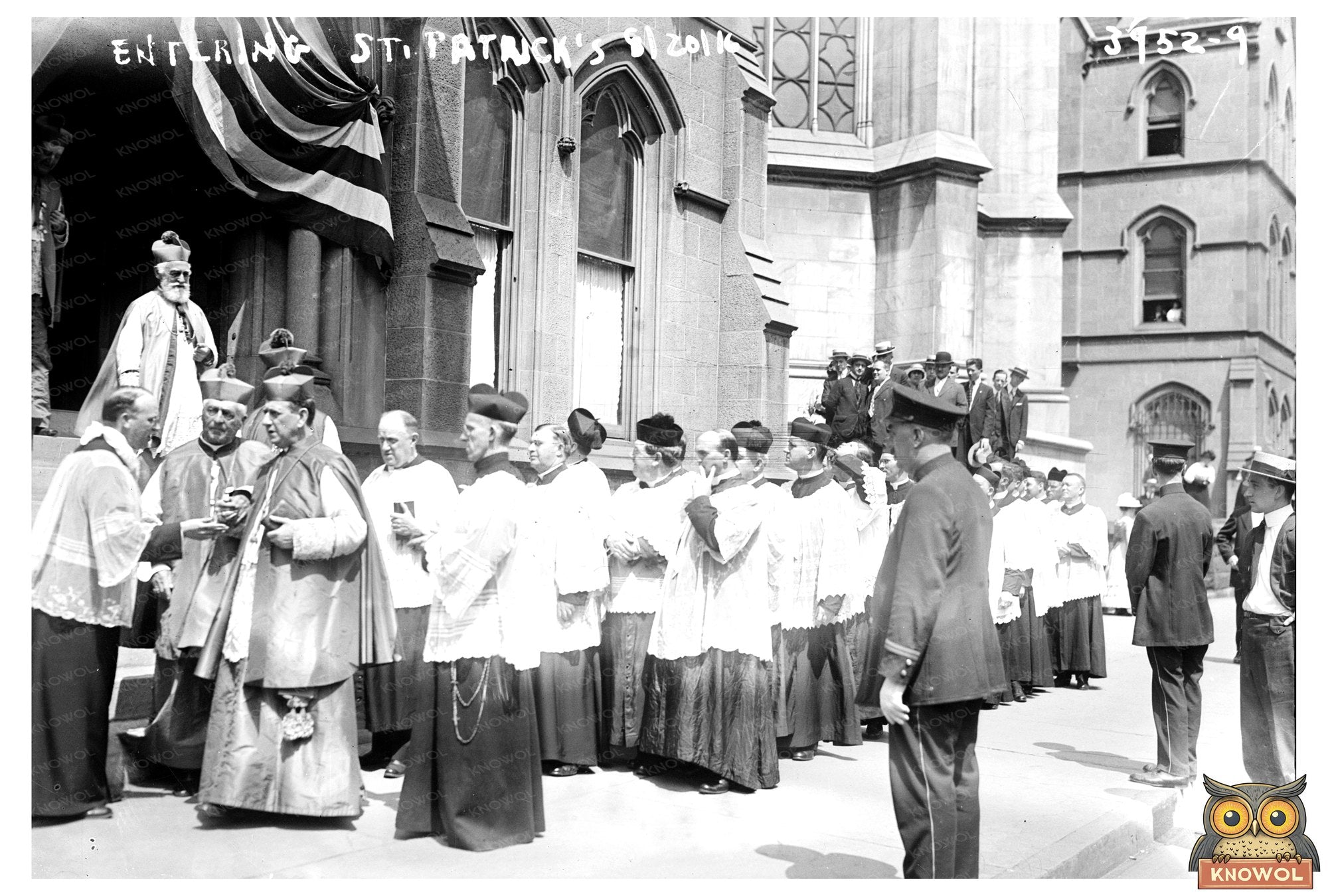 St. Patricks Cathedral Entrance – A 1916 New York Gem
