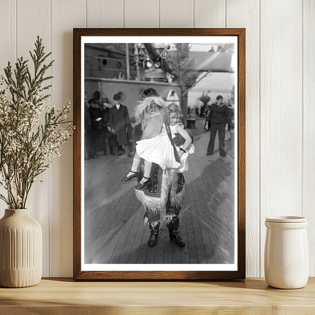 Historic Santa Claus in 1910s New York City