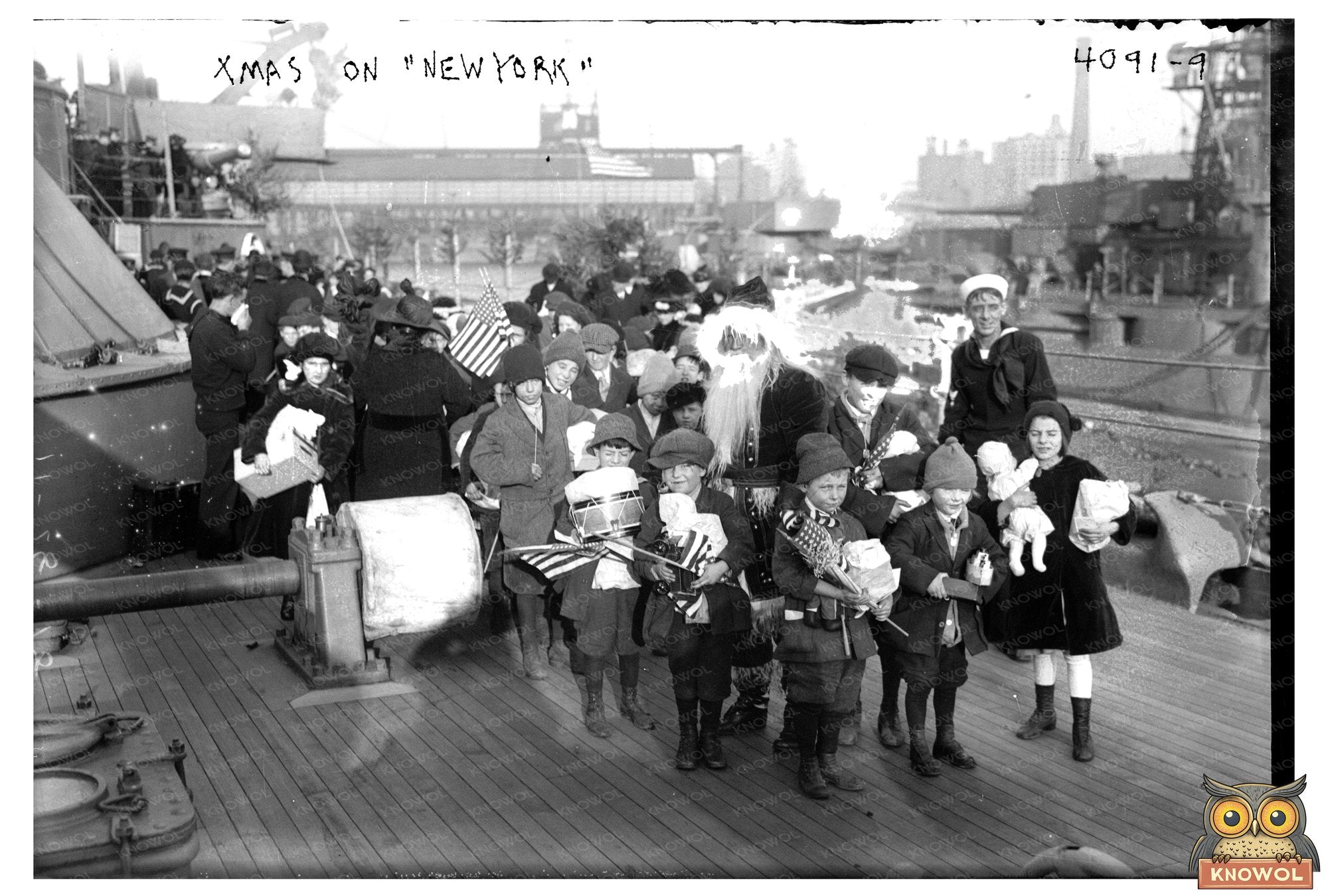 Vintage NYC Holiday Cheer: 1910s Christmas Streets
