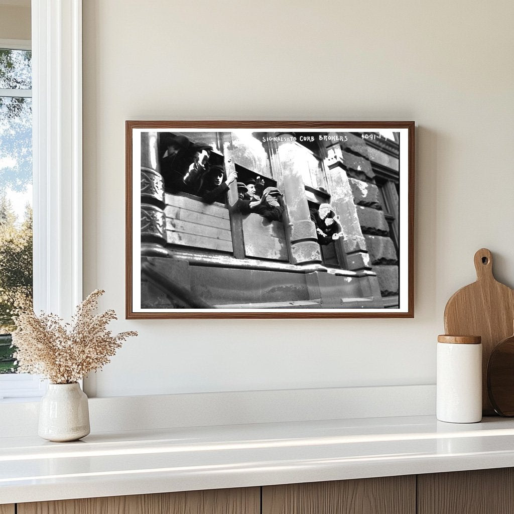 Early 20th Century Urban Life: Broker Signals