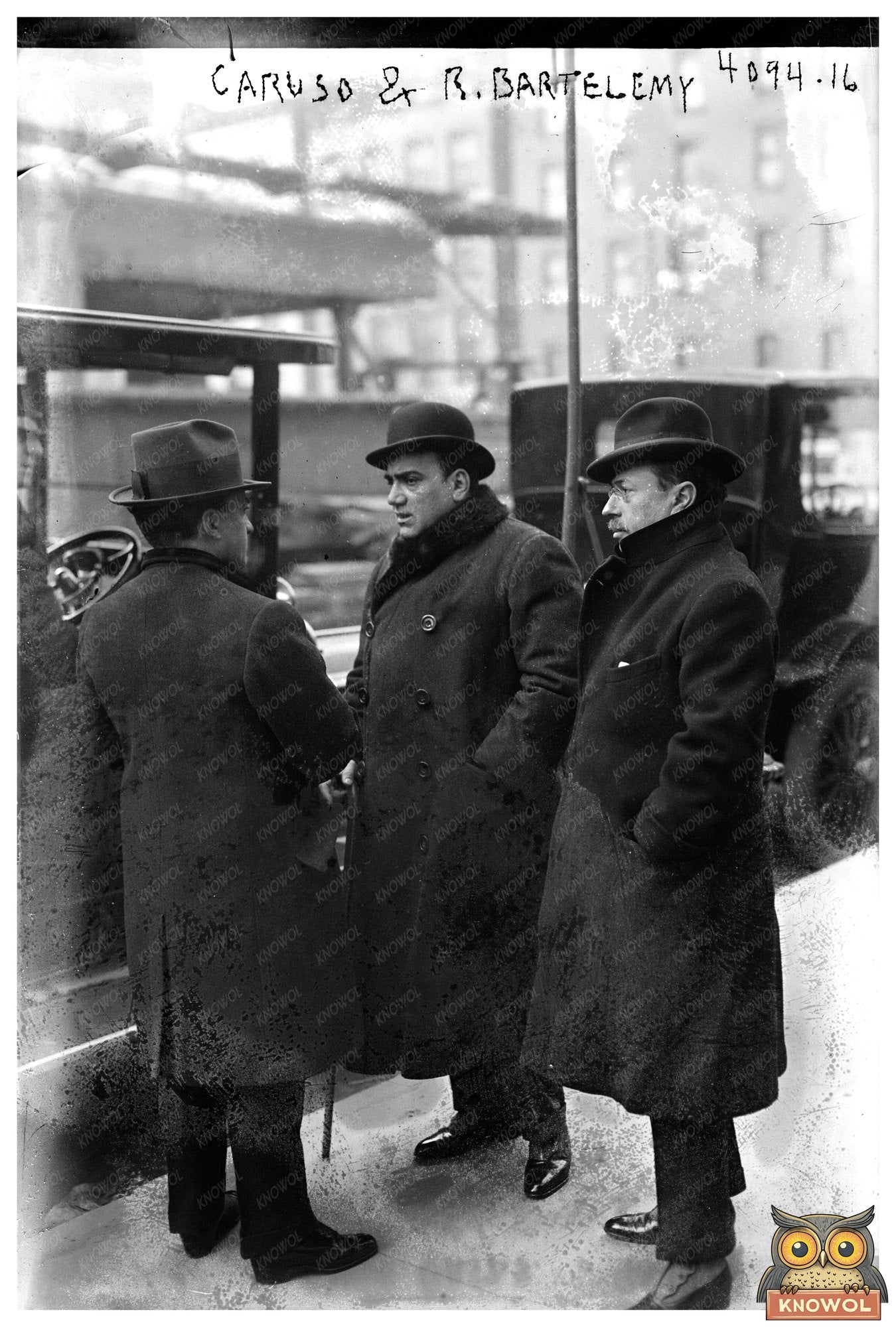 Enrico Caruso in Allure: A Vintage Duet (1915-1920)