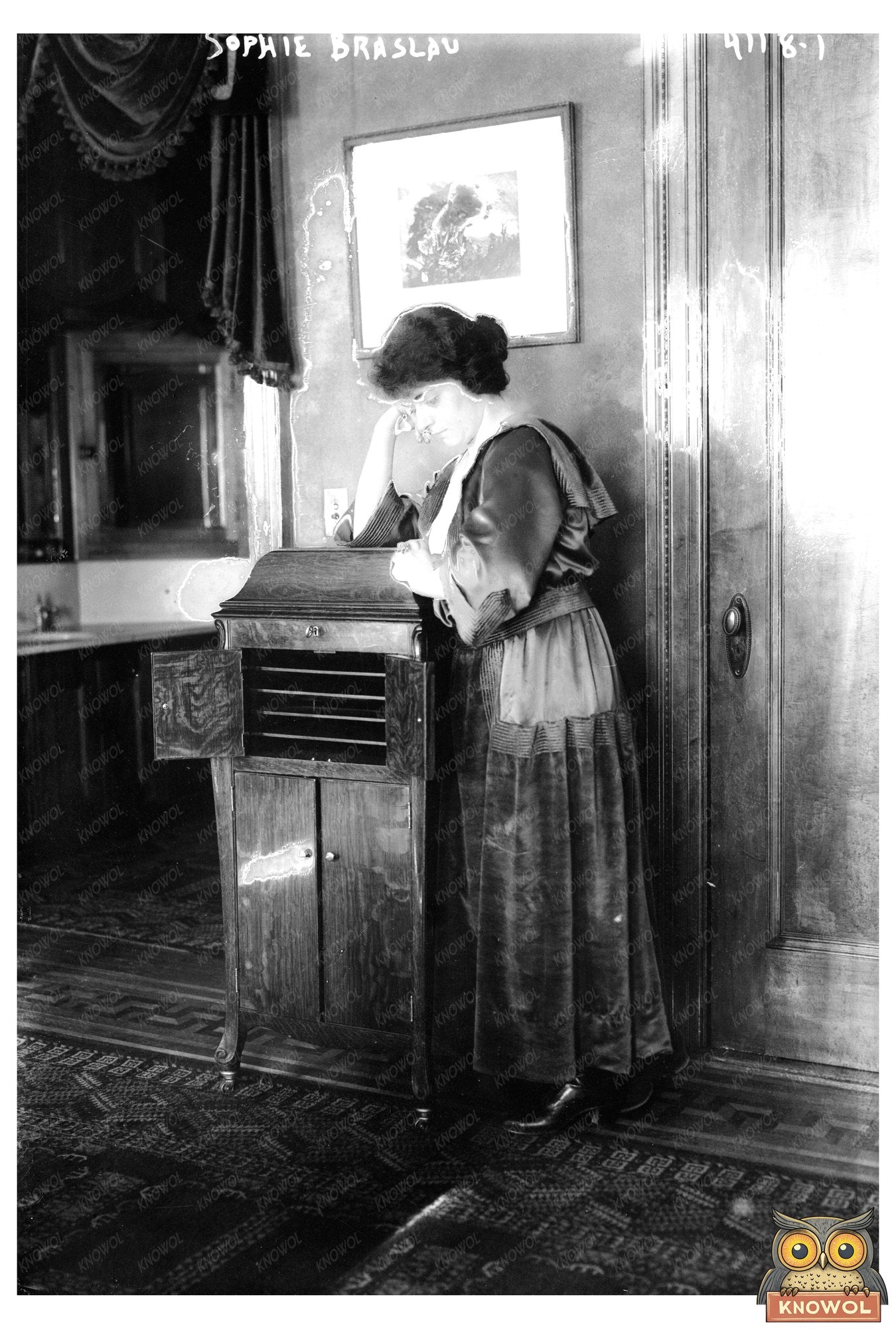 Iconic Early 20th Century Contralto Portrait