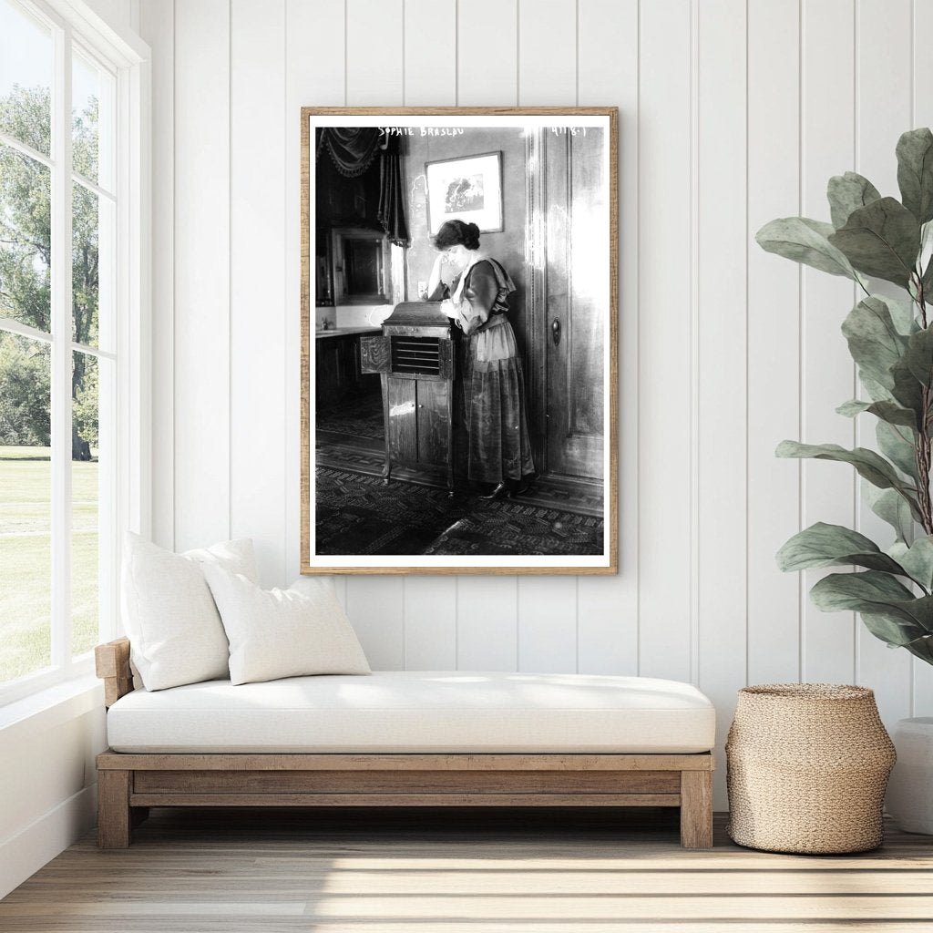 Iconic Early 20th Century Contralto Portrait