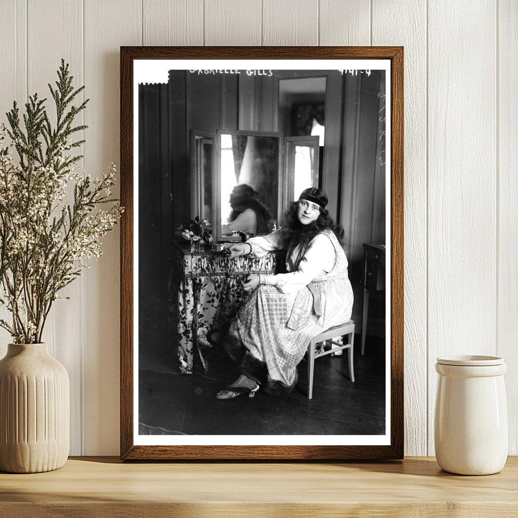 1917 Portrait of Rising Star Gabrielle Gills