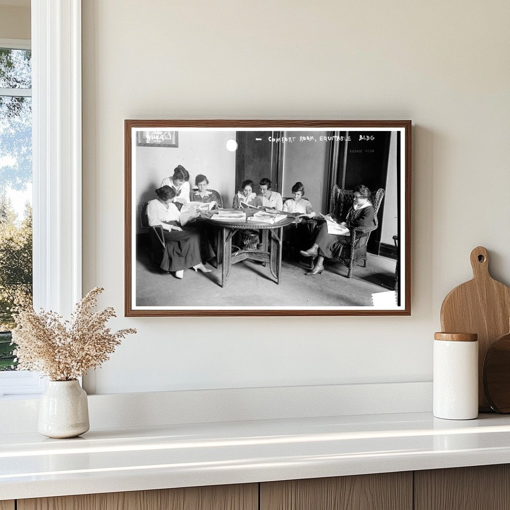 Elegant 1910s Comfort Room in Equitable Building