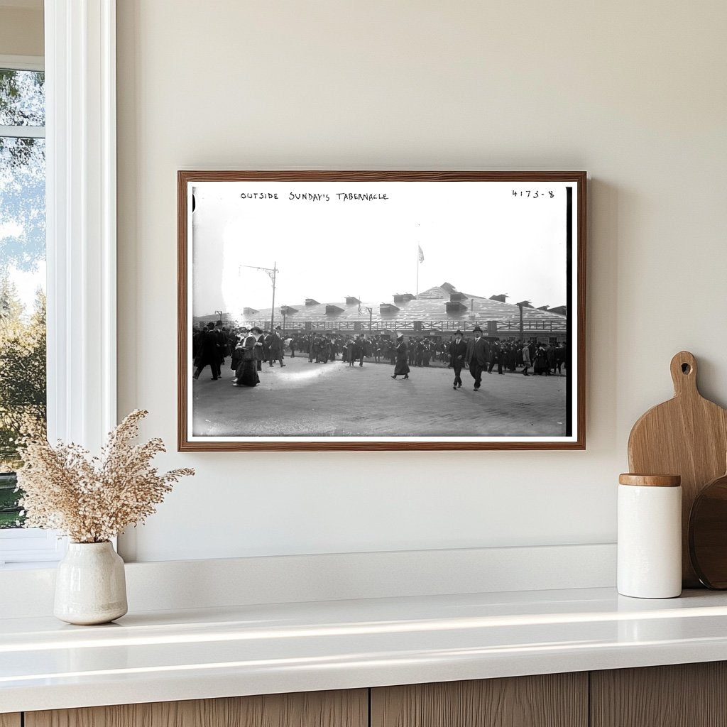 1917 Sundays Tabernacle: Urban Centerpiece in Focus