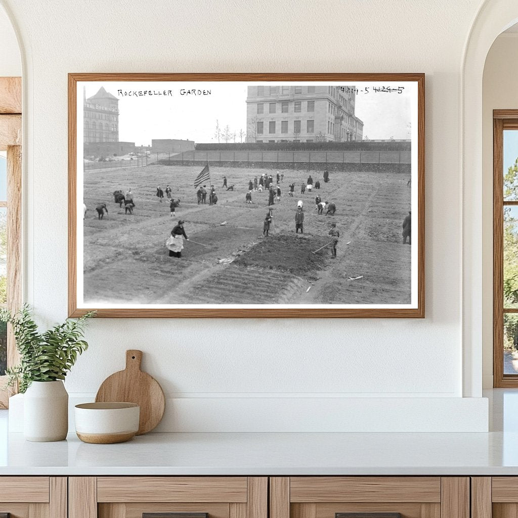 1917 Rockefeller Family Garden: A Glimpse of Elegance