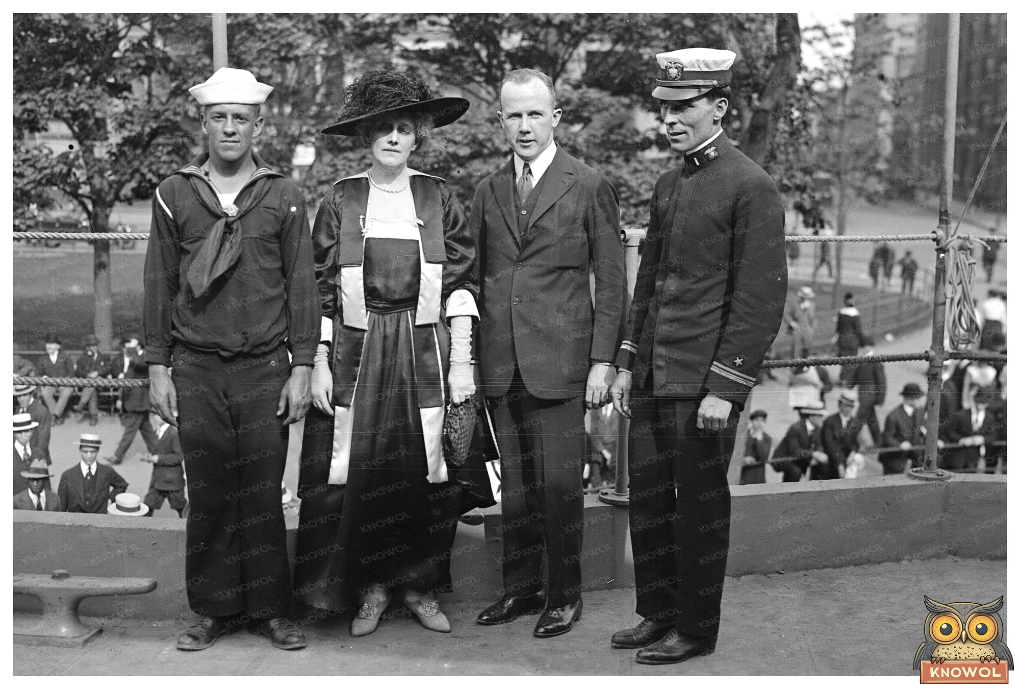 1917 WWI Era Portrait: Mrs. Harriman & Allies