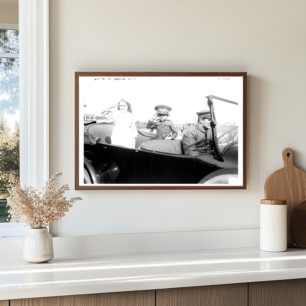 1920s Duo: Charming Sisters in Vintage Fashion