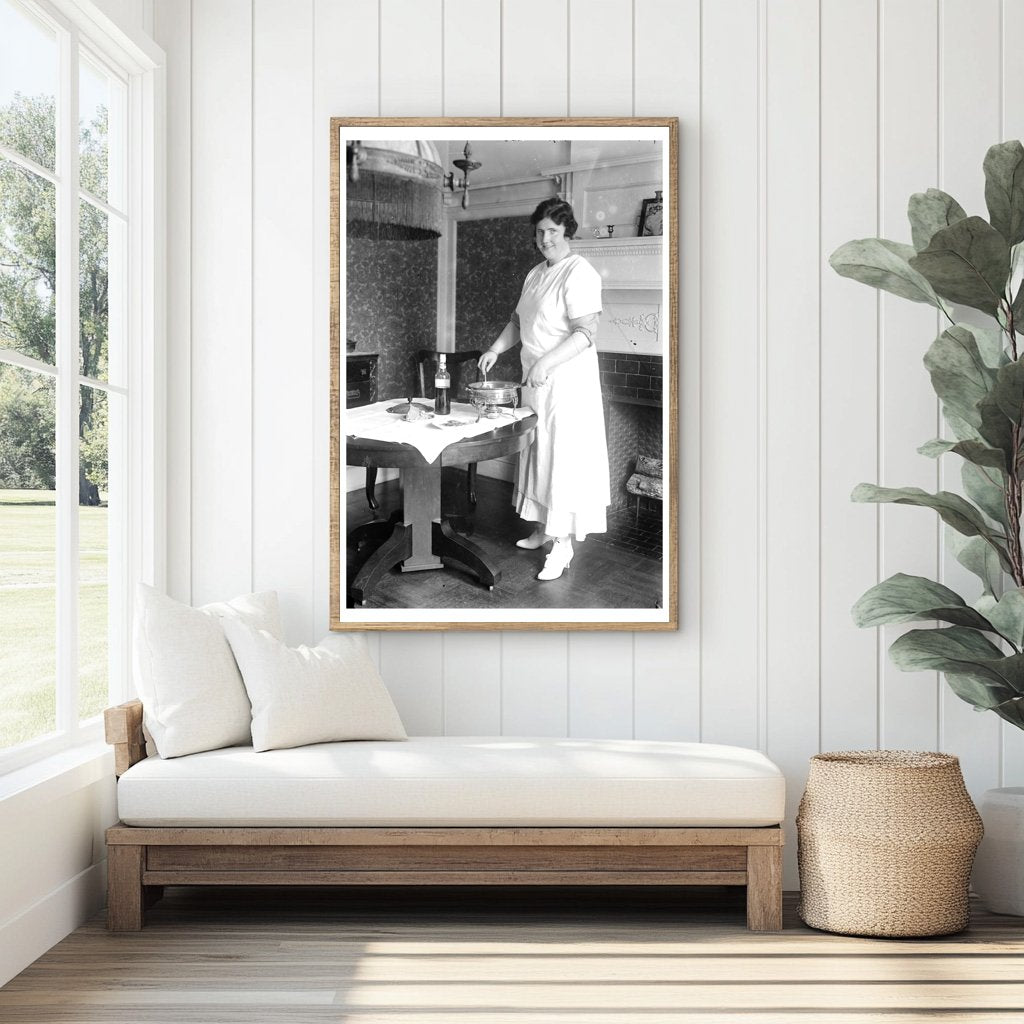 Elegant Soprano Olive Kline: A 1915-1920 Snapshot