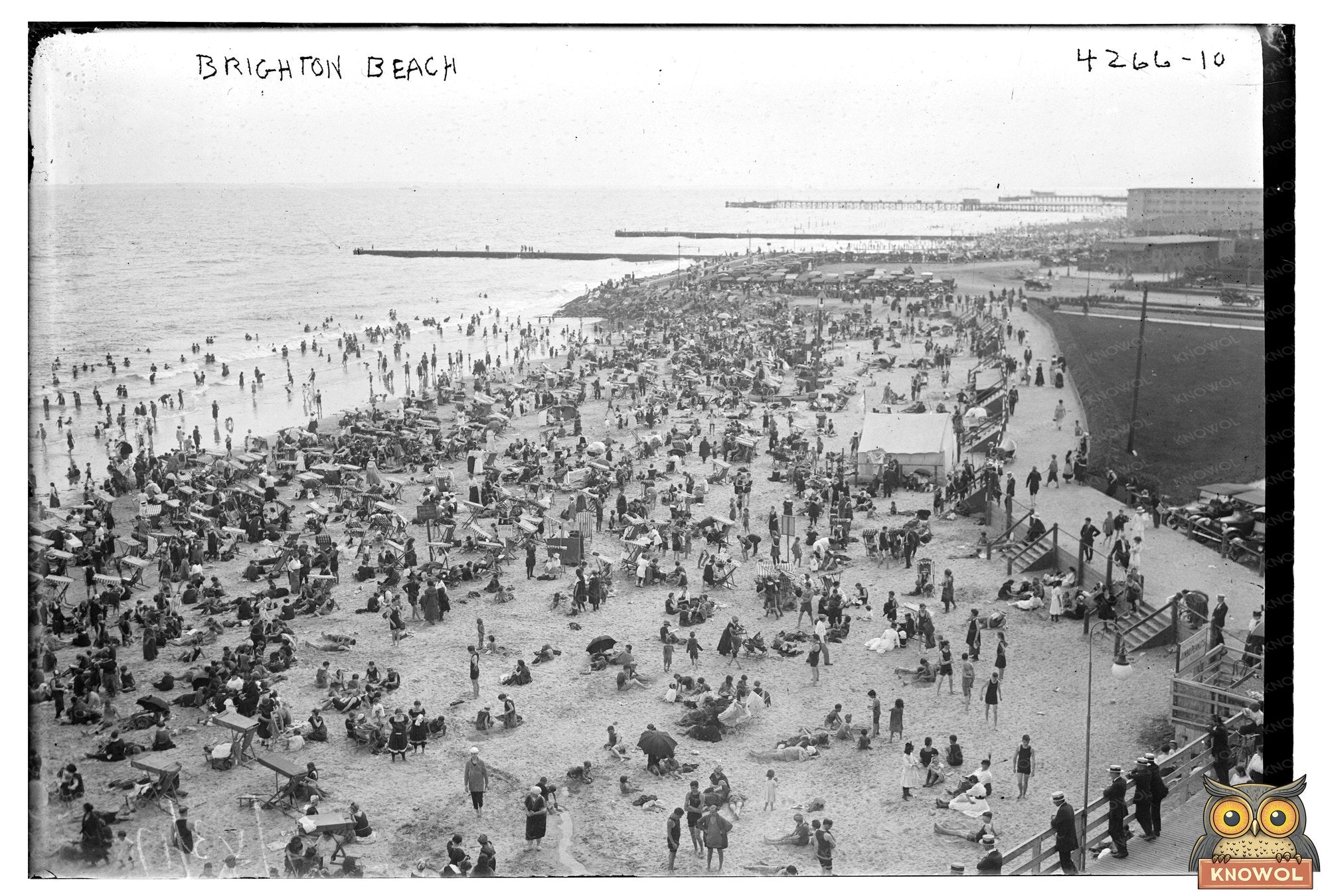 Vintage Brighton Beach Bliss: 1915-1920 Seaside Vibes