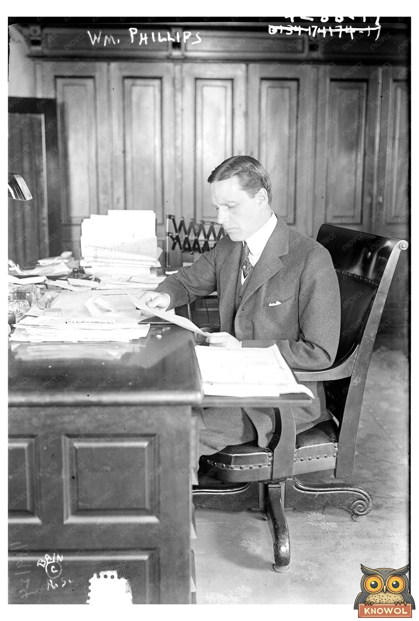 1917: Portrait of a Nation on Wars Edge