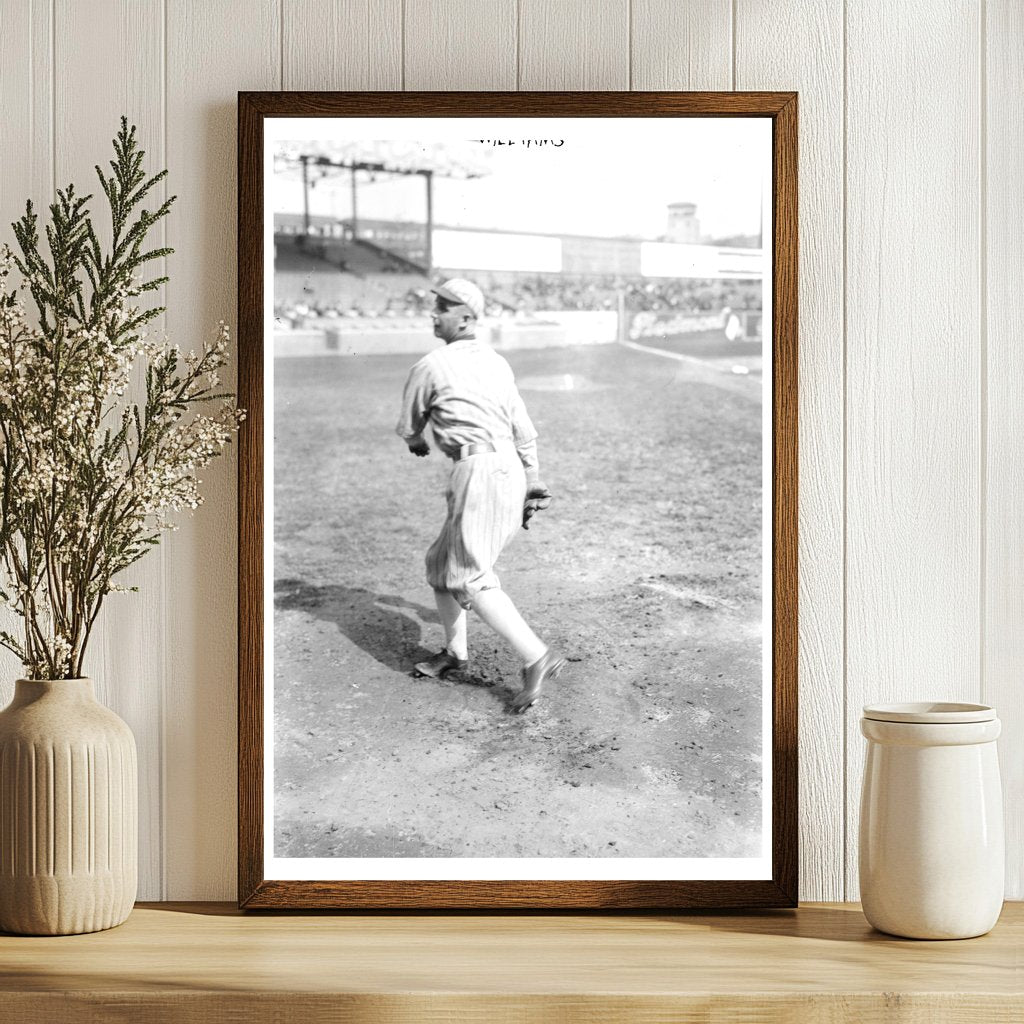 1917 Chicago Baseball Star: Left-Handed Pitcher