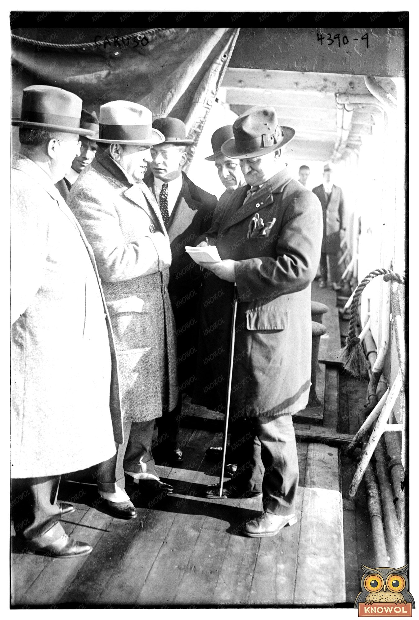 Legendary Tenor Enrico Caruso in 1917 Performance