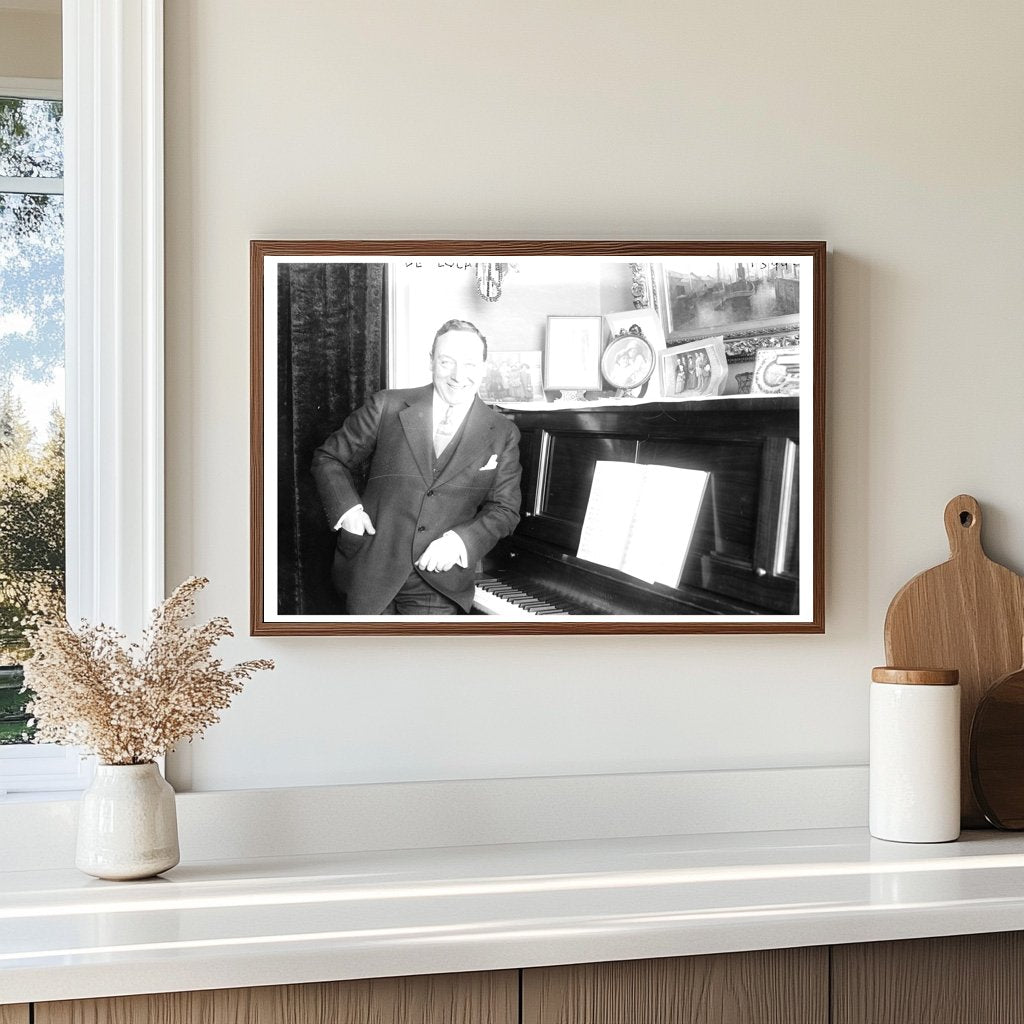 1920s Press Photography: Vintage Portrait of De Luca