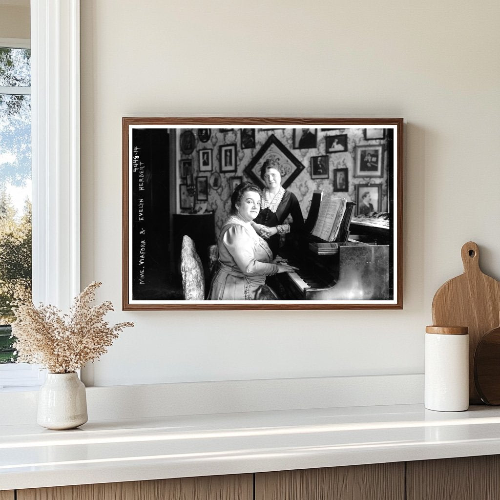 Charming Theatrical Performer, 1915-1920