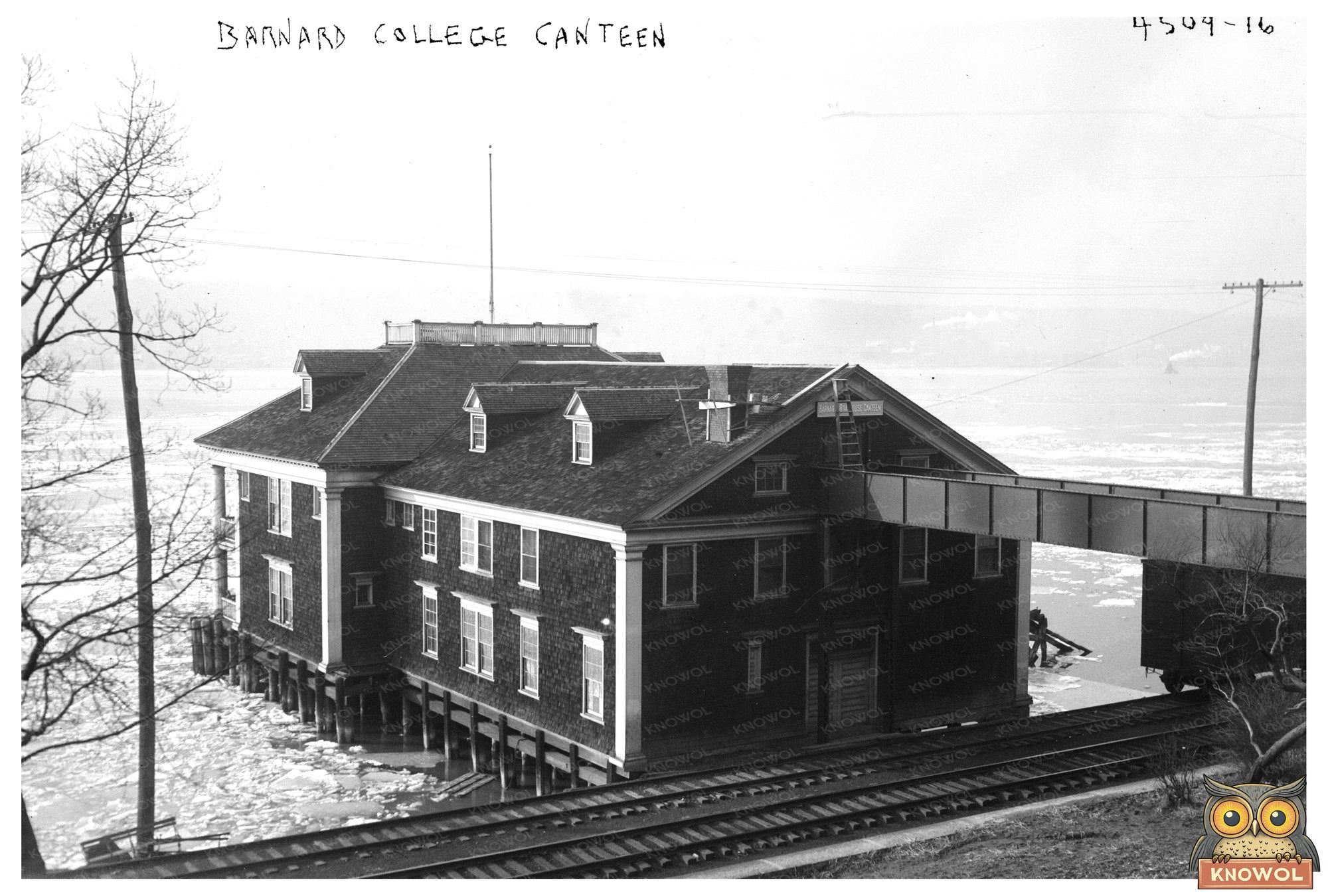 Historic 1918 Barnard College Canteen Scene