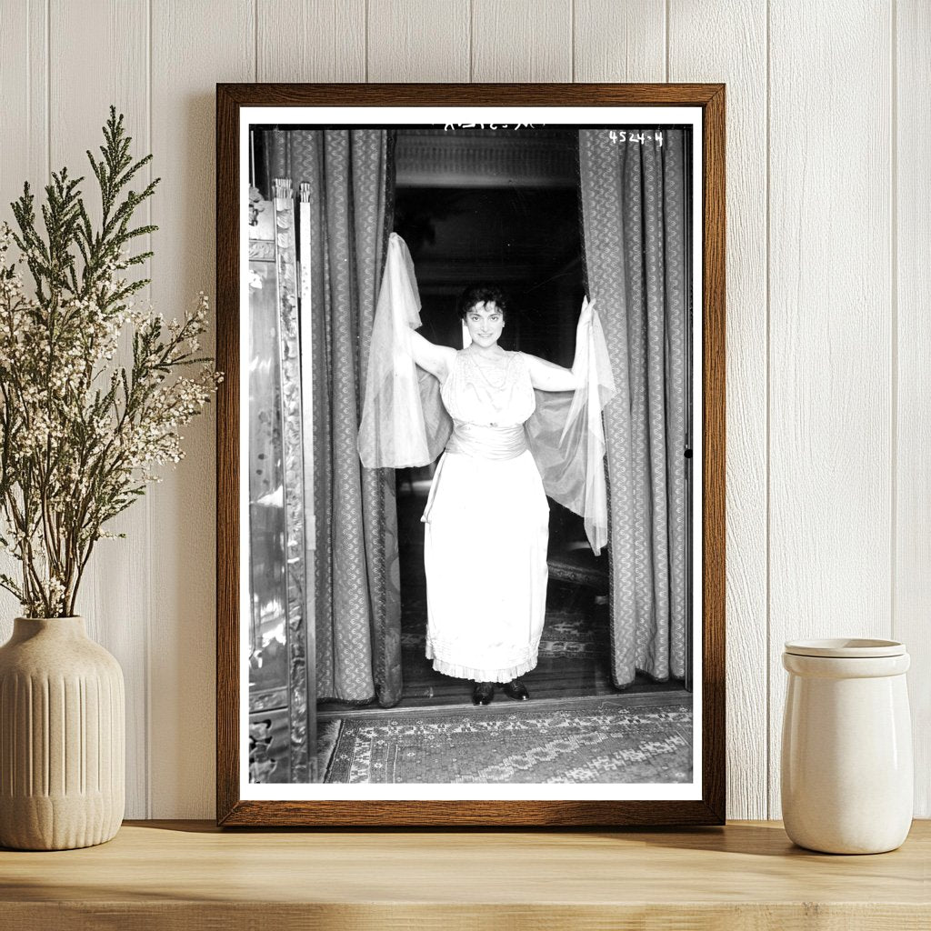 1920s Stage Star M. Sylva in Captivating Portrait