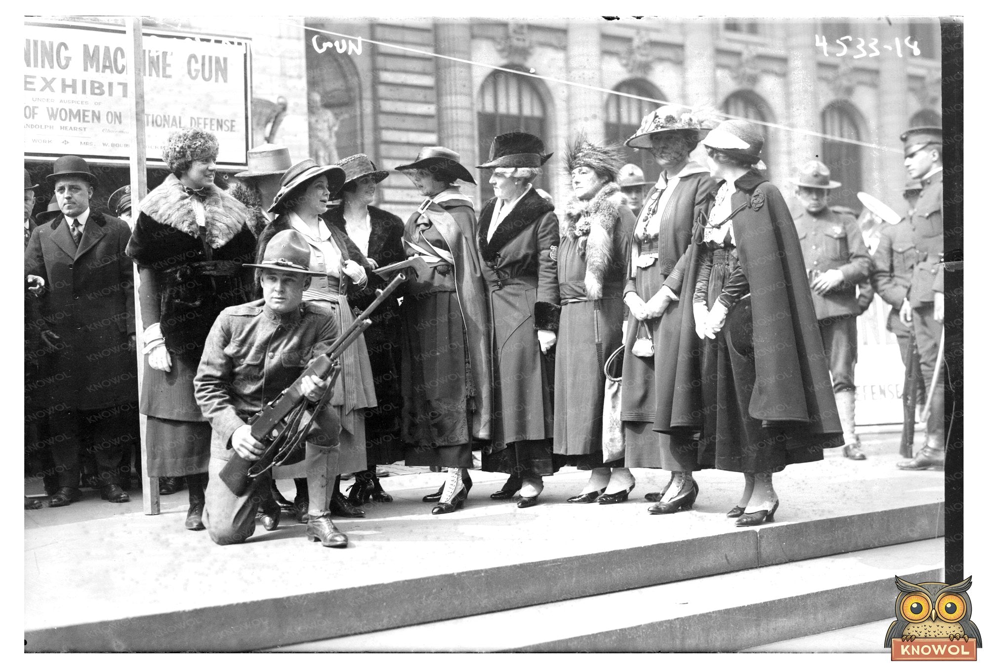 1918 Browning Machine Gun: WWI Firepower Icon