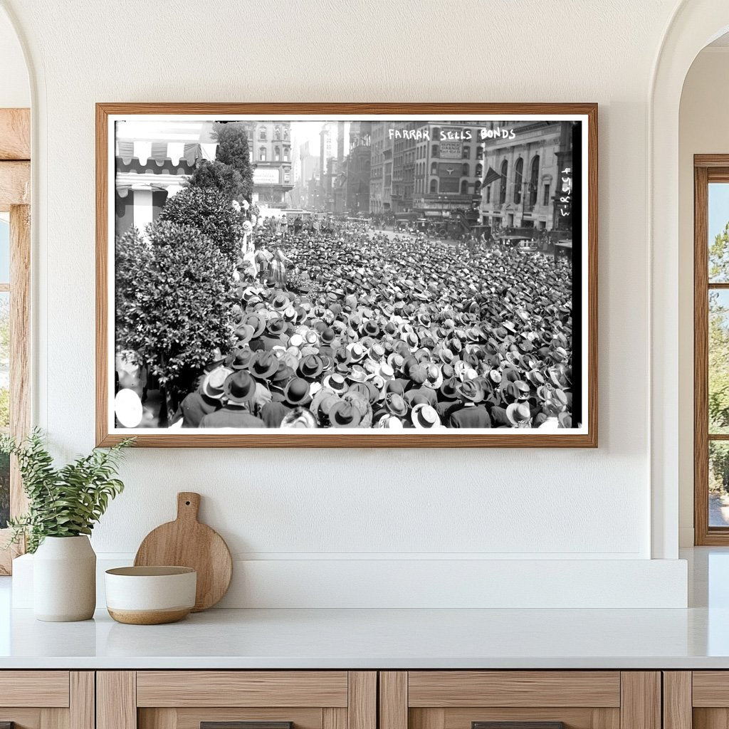 1918 War Bond Rally: Citizens Unite for Victory