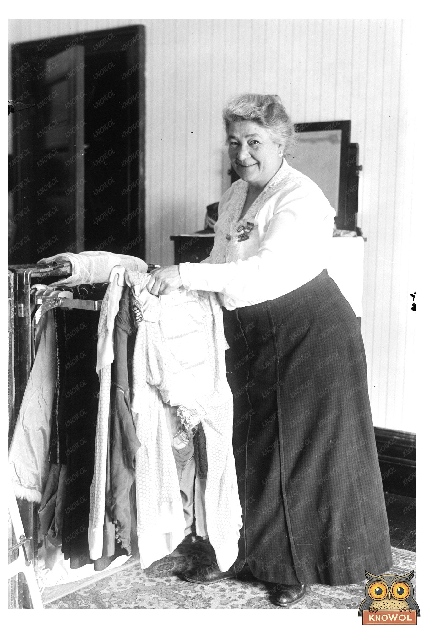 Timeless Elegance of a Famous Contralto, 1915-1920