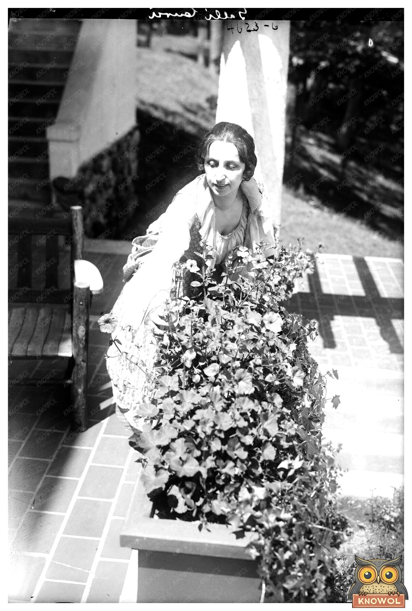 Vintage Portrait of Iconic Soprano from the 1910s