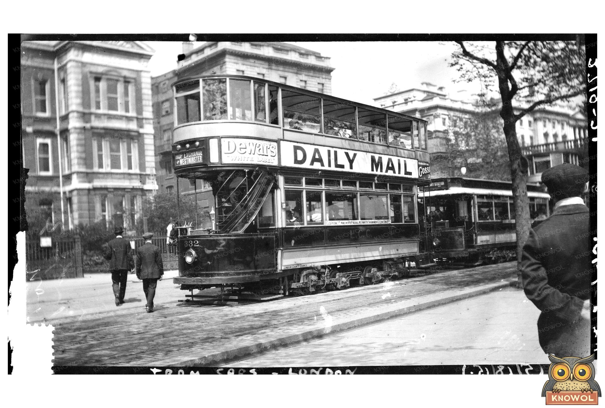 1913 London Tram Cars: A Snapshot of Urban Life