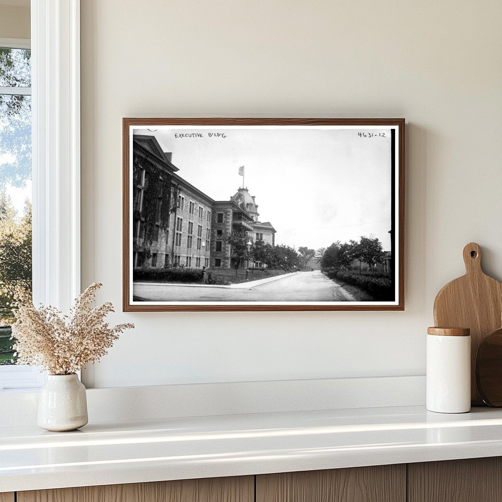 1915-1920 Executive Building: Vintage Architectural Gem