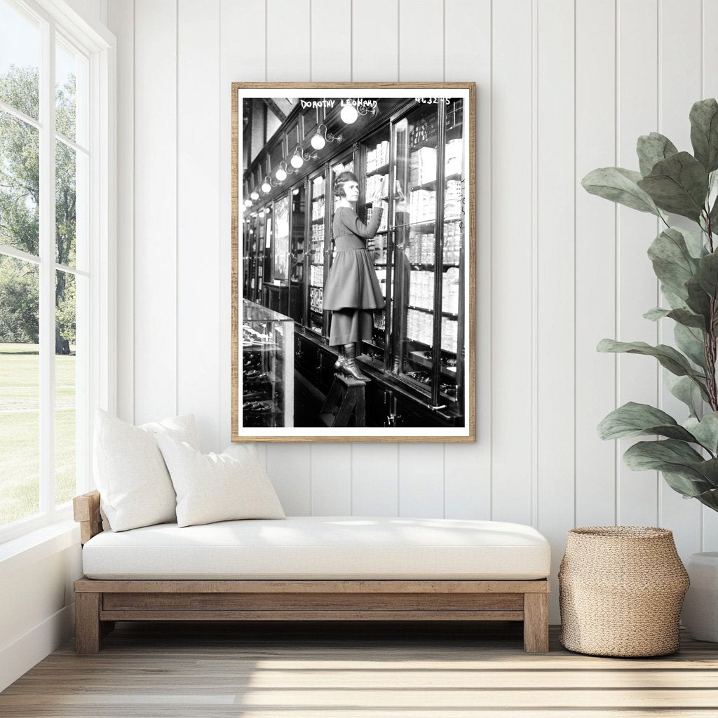 1915 Woman Tobacco Saleswoman: A Cultural Shift